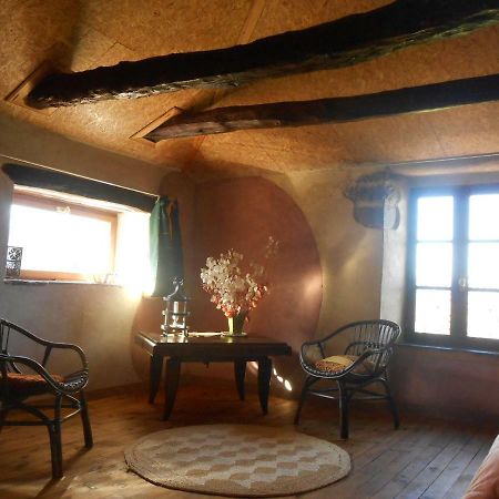 Chambre D'Hotes Des Monts Saint-Izaire Eksteriør billede